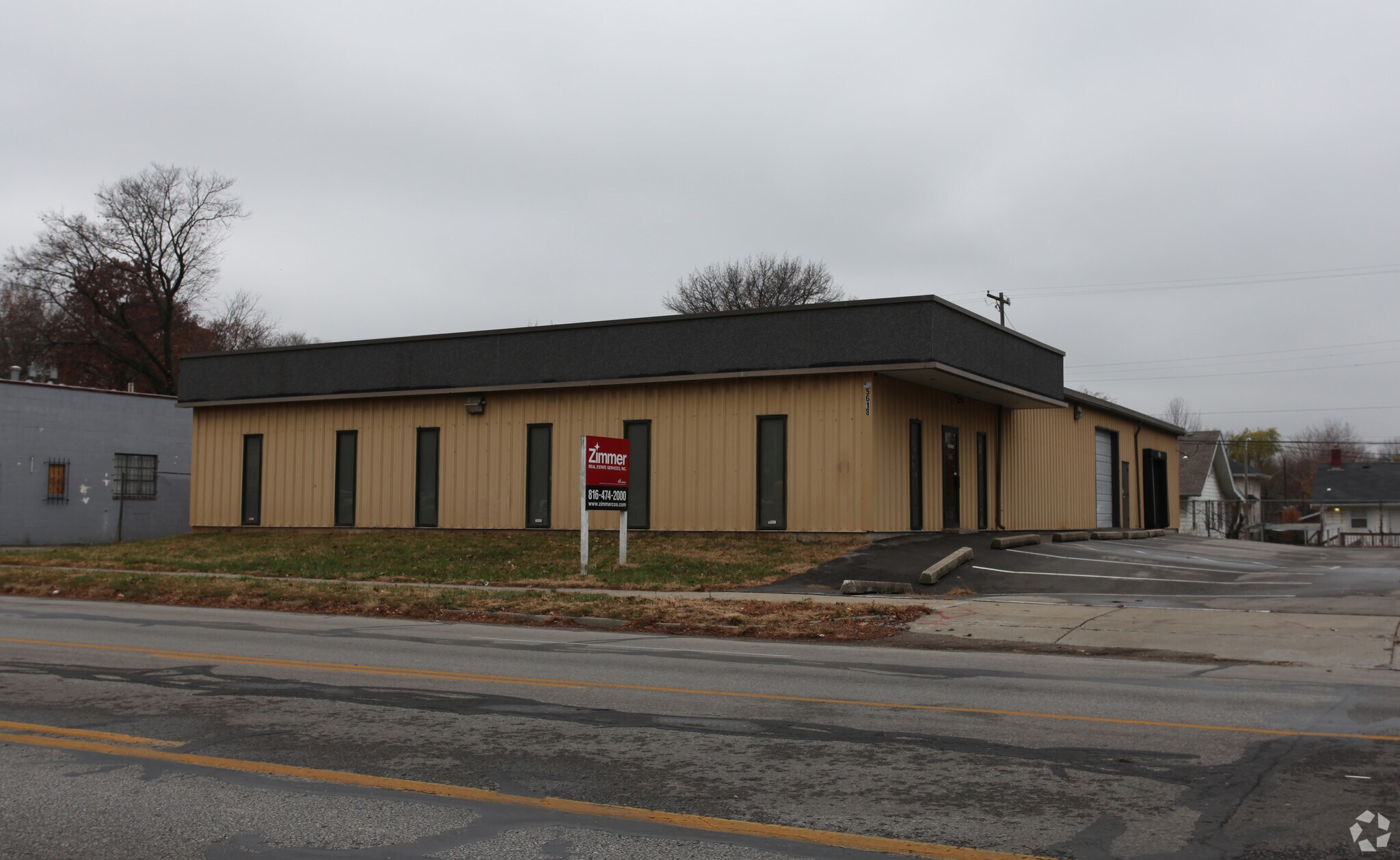 5618 Troost Ave, Kansas City, MO for lease Primary Photo- Image 1 of 11