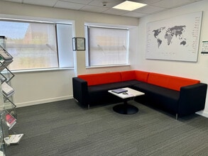 139 Cambridge Rd, Milton for lease Interior Photo- Image 2 of 4