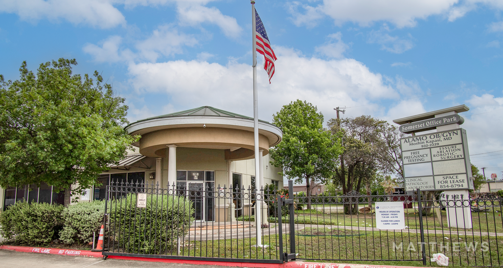 7127 Somerset Rd, San Antonio, TX for sale - Building Photo - Image 1 of 1