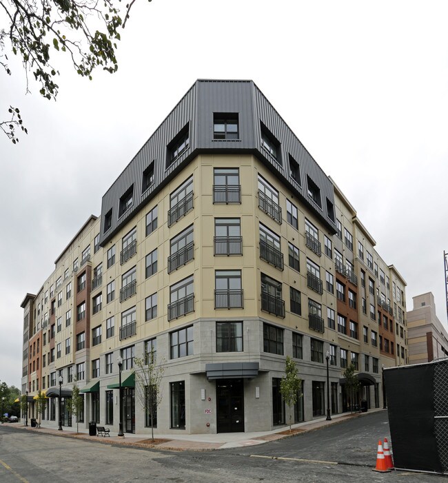Plus de détails pour 28 Valley, Montclair, NJ - Coworking à louer