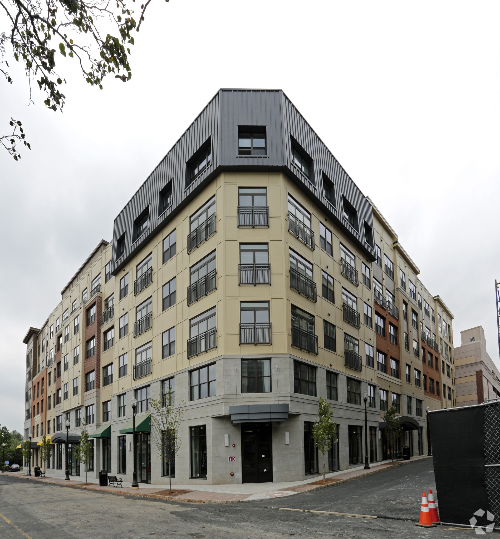 28 Valley, Montclair, NJ for lease Primary Photo- Image 1 of 110