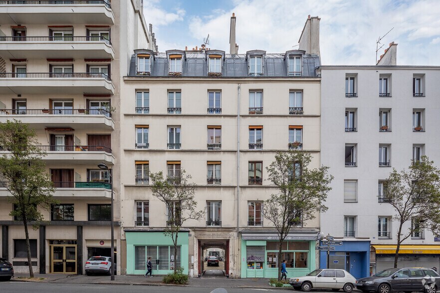 48 Avenue Claude Vellefaux, Paris for lease - Primary Photo - Image 1 of 4