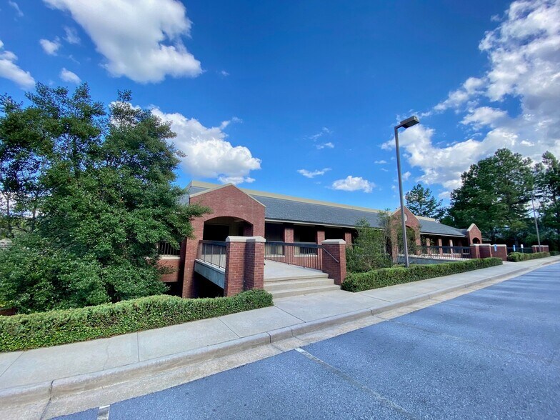 1200 Brookstone Centre Pky, Columbus, GA à louer - Photo du bâtiment - Image 3 de 14