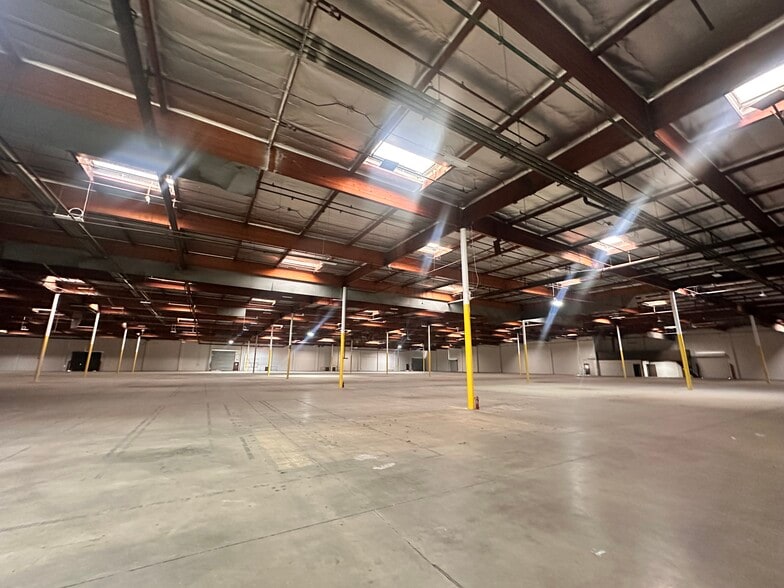 140 N Orange, City Of Industry, CA for lease - Interior Photo - Image 3 of 18