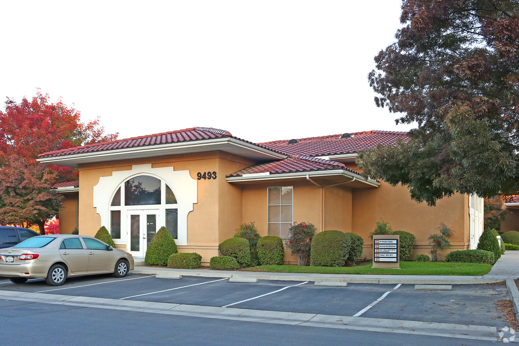 9493 N Fort Washington Rd, Fresno, CA for lease Primary Photo- Image 1 of 6