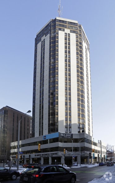 221 Lyon St, Ottawa, ON à louer - Photo principale - Image 1 de 4