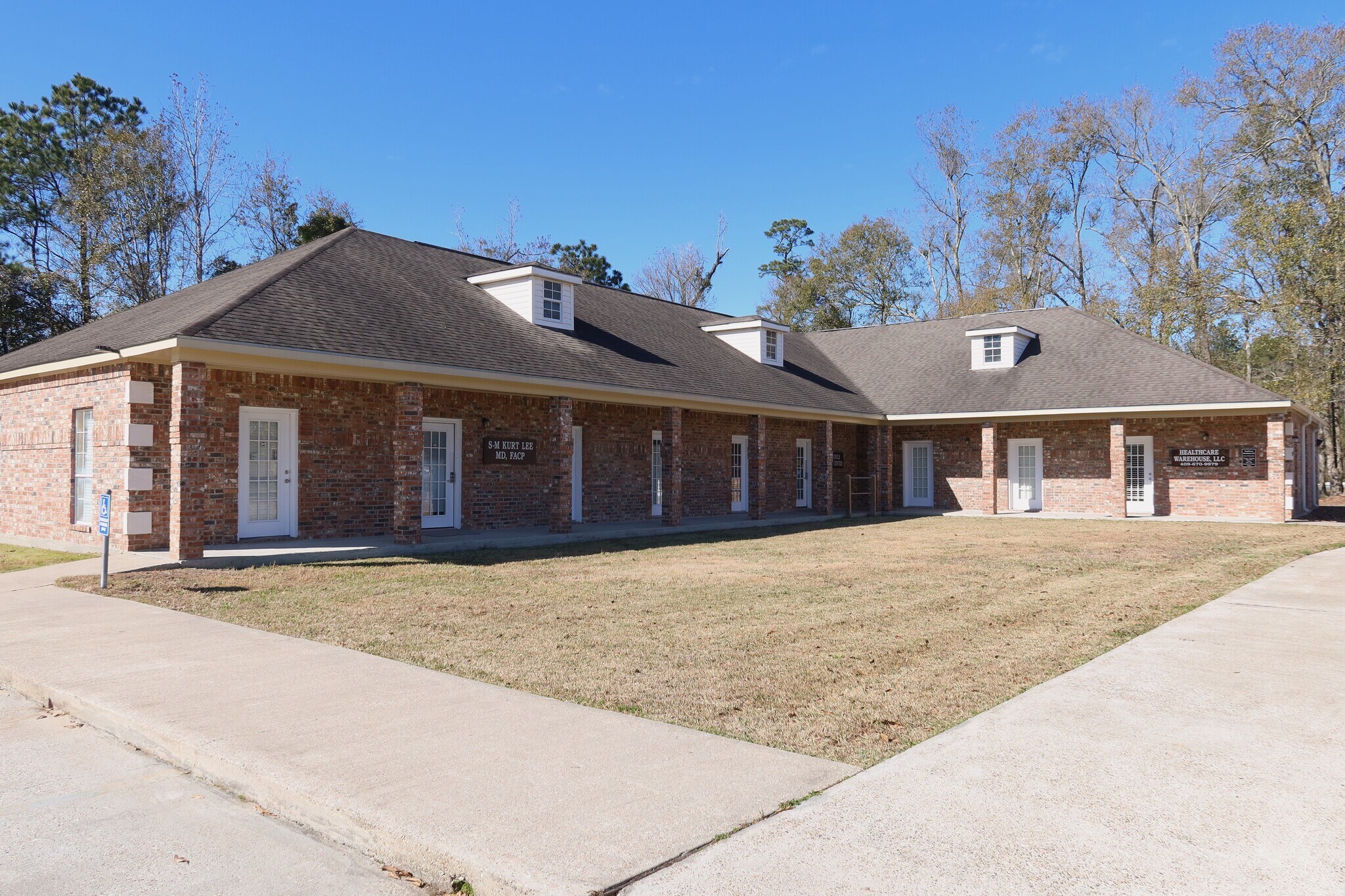 1301 Martin Luther King Jr Dr, Orange, TX à louer Photo du bâtiment- Image 1 de 18