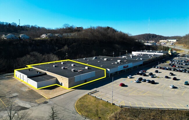 Plus de détails pour 5070 William Penn Hwy, Monroeville, PA - Commerce de détail à louer