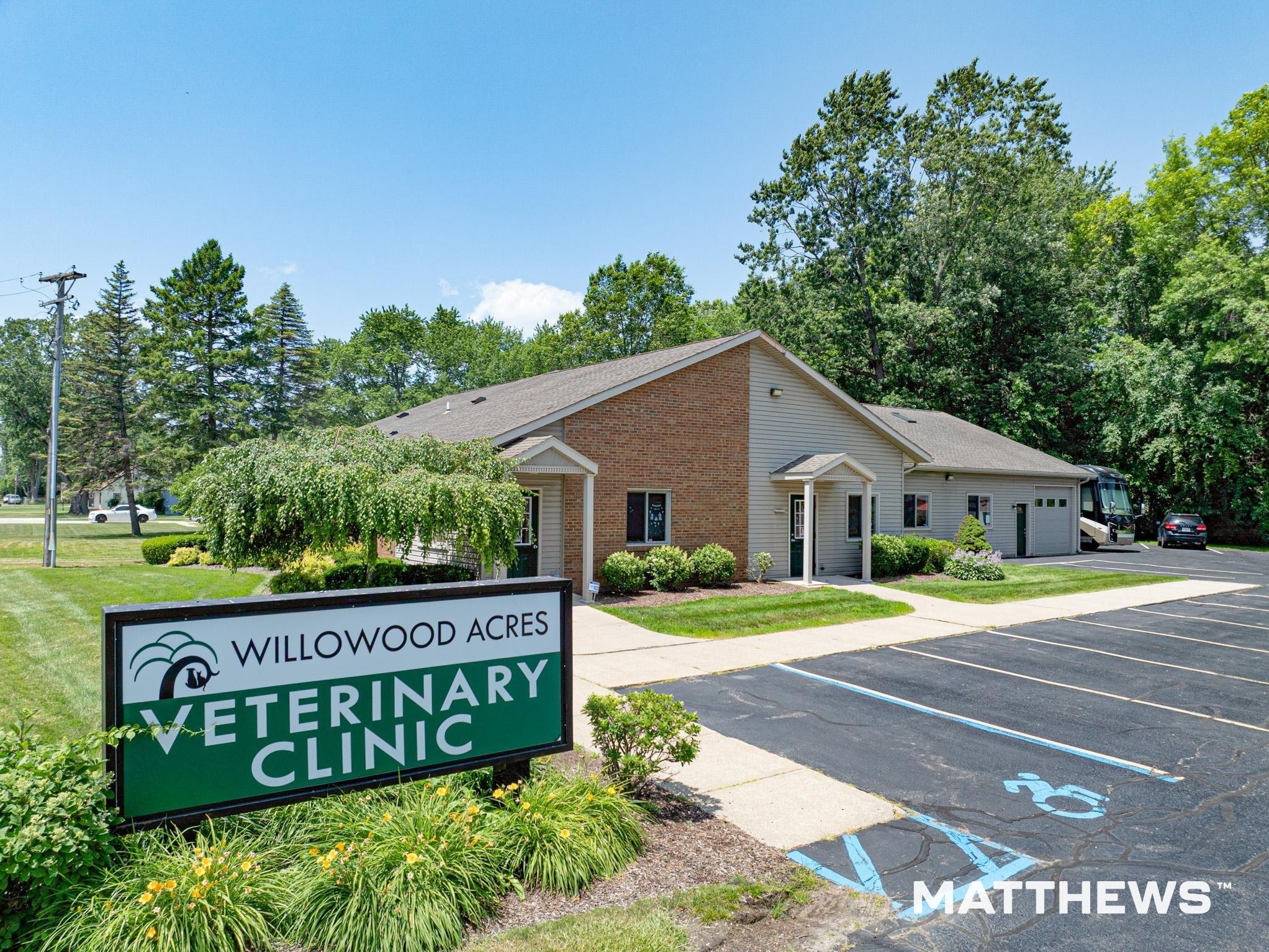 29490 Sibley Rd, Romulus, MI for sale Primary Photo- Image 1 of 4