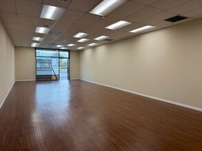 9432-9532 Whittier Blvd, Pico Rivera, CA à louer Photo intérieure- Image 2 de 3