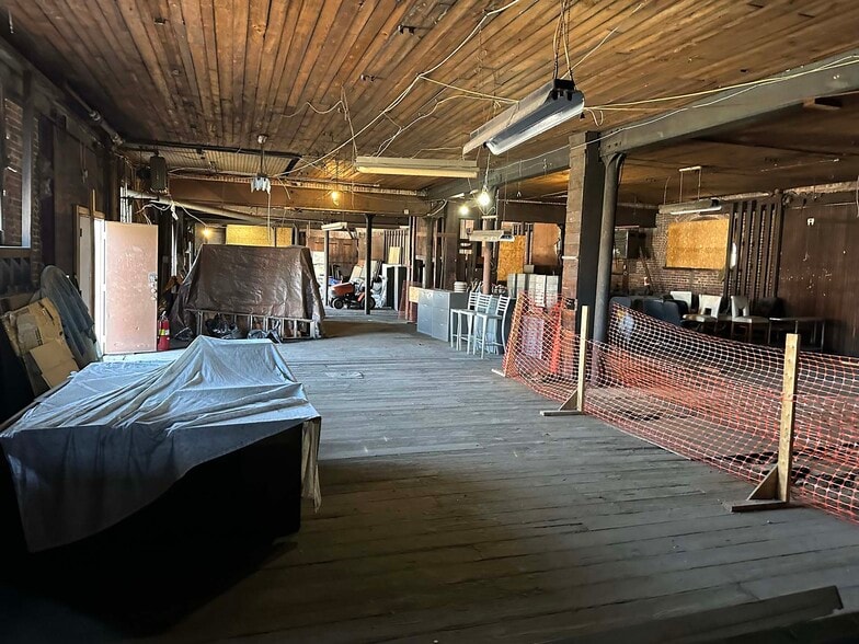 400 N 6th Ave, Scranton, PA à vendre - Photo intérieure - Image 3 de 9