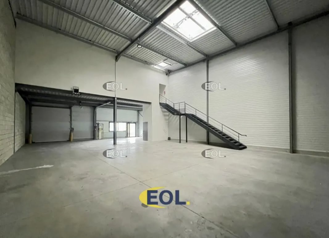 Flex in Aulnay-sous-Bois for lease Interior Photo- Image 1 of 6