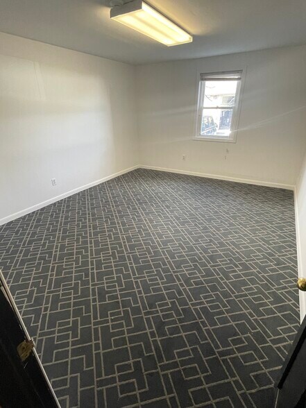 60 S Main St, New City, NY for lease - Building Photo - Image 2 of 15