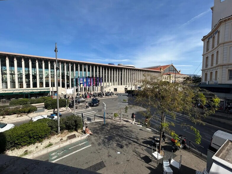 27 Boulevard Charles Nedelec, Marseille à louer - Photo du bâtiment - Image 3 de 12