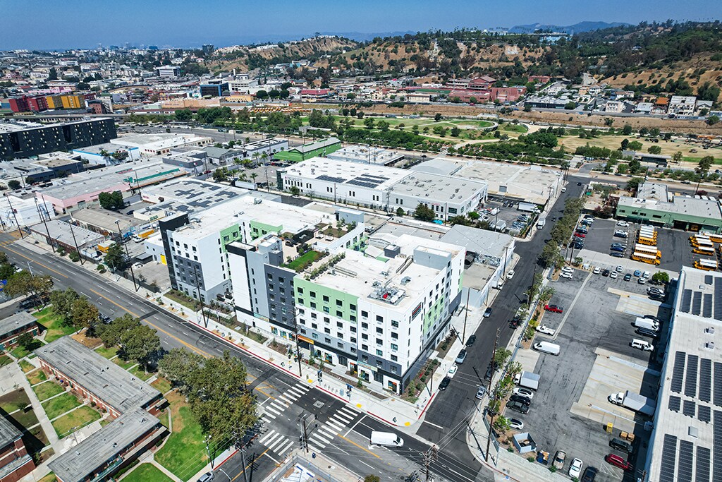 1457 N Main St, Los Angeles, CA à louer Photo du bâtiment- Image 1 de 10