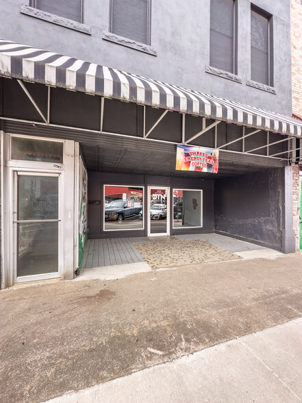 122 E Choctaw Ave, Mcalester, OK for lease - Building Photo - Image 2 of 7