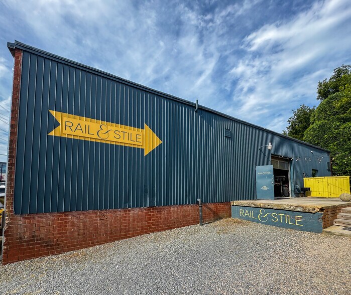 901 N West St, Raleigh, NC à louer - Photo du bâtiment - Image 1 de 9