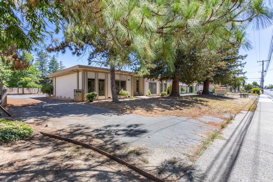 2921 El Camino Ave, Sacramento, CA à louer - Photo du bâtiment - Image 2 de 46