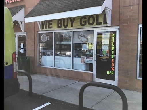 525 Inman Ave, Colonia, NJ à louer Photo du bâtiment- Image 1 de 4