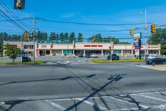 Plus de détails pour 356 S Broadway, Salem, NH - Commerce de détail à louer