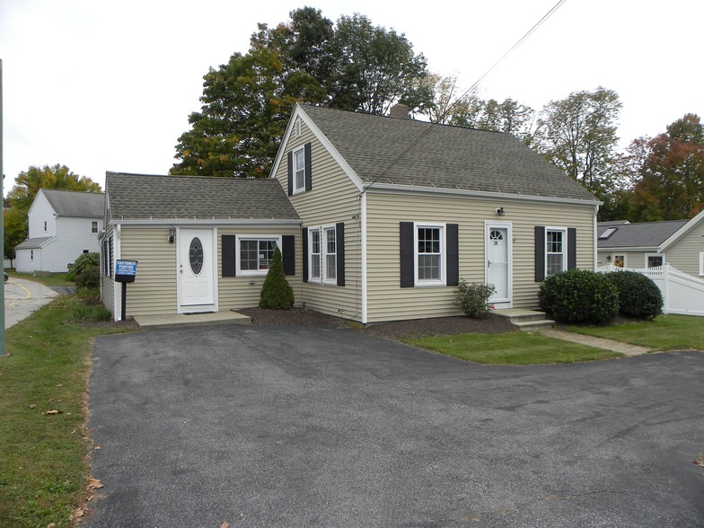 114 Masonic Home Rd, Charlton, MA à vendre - Photo du bâtiment - Image 1 de 1