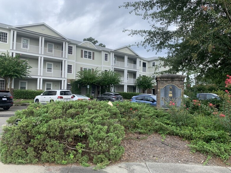 225 Valencia Ct, Wilmington, NC à vendre - Photo du bâtiment - Image 3 de 17