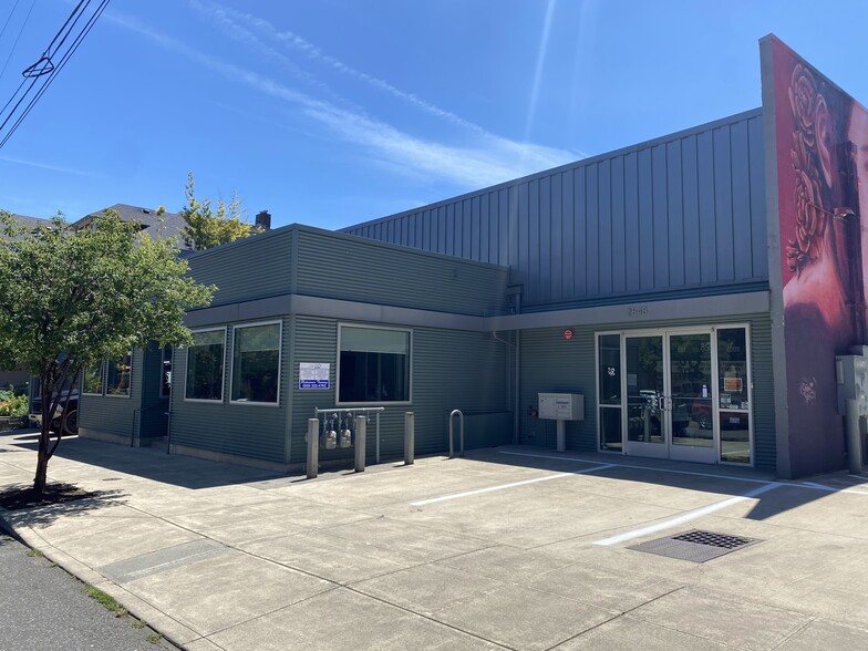 2544 NW Upshur St, Portland, OR for lease - Building Photo - Image 1 of 4