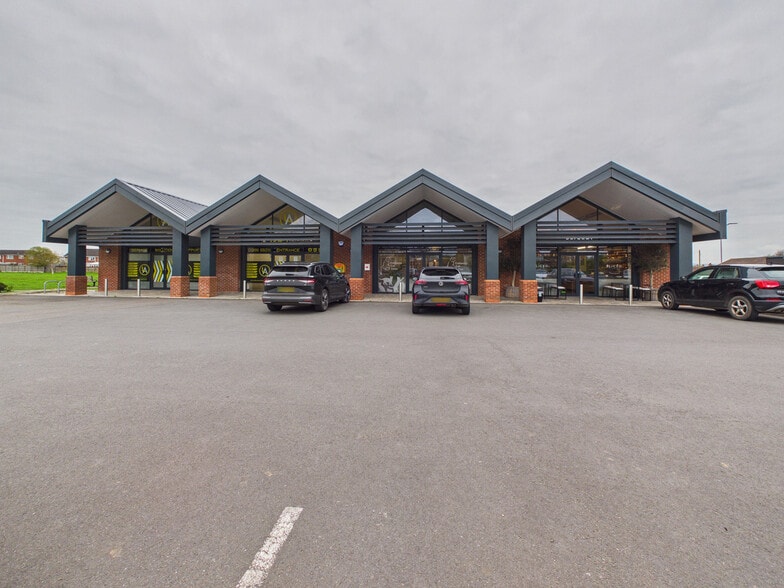 Units E & F, Sycamore Drive, Honeybourne for lease - Building Photo - Image 2 of 8