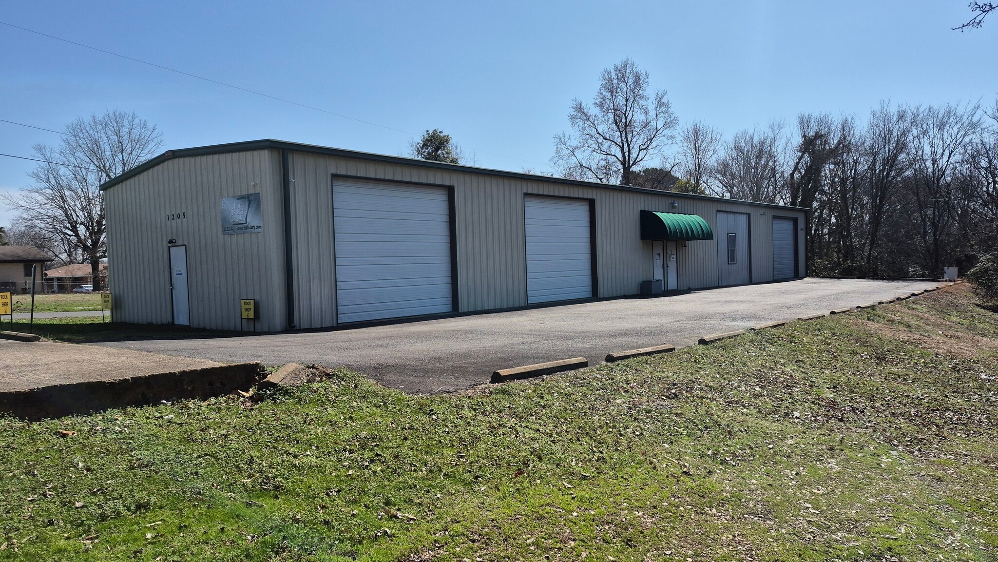 1205 Albert Pike Rd, Hot Springs, AR à louer Photo du bâtiment- Image 1 de 2