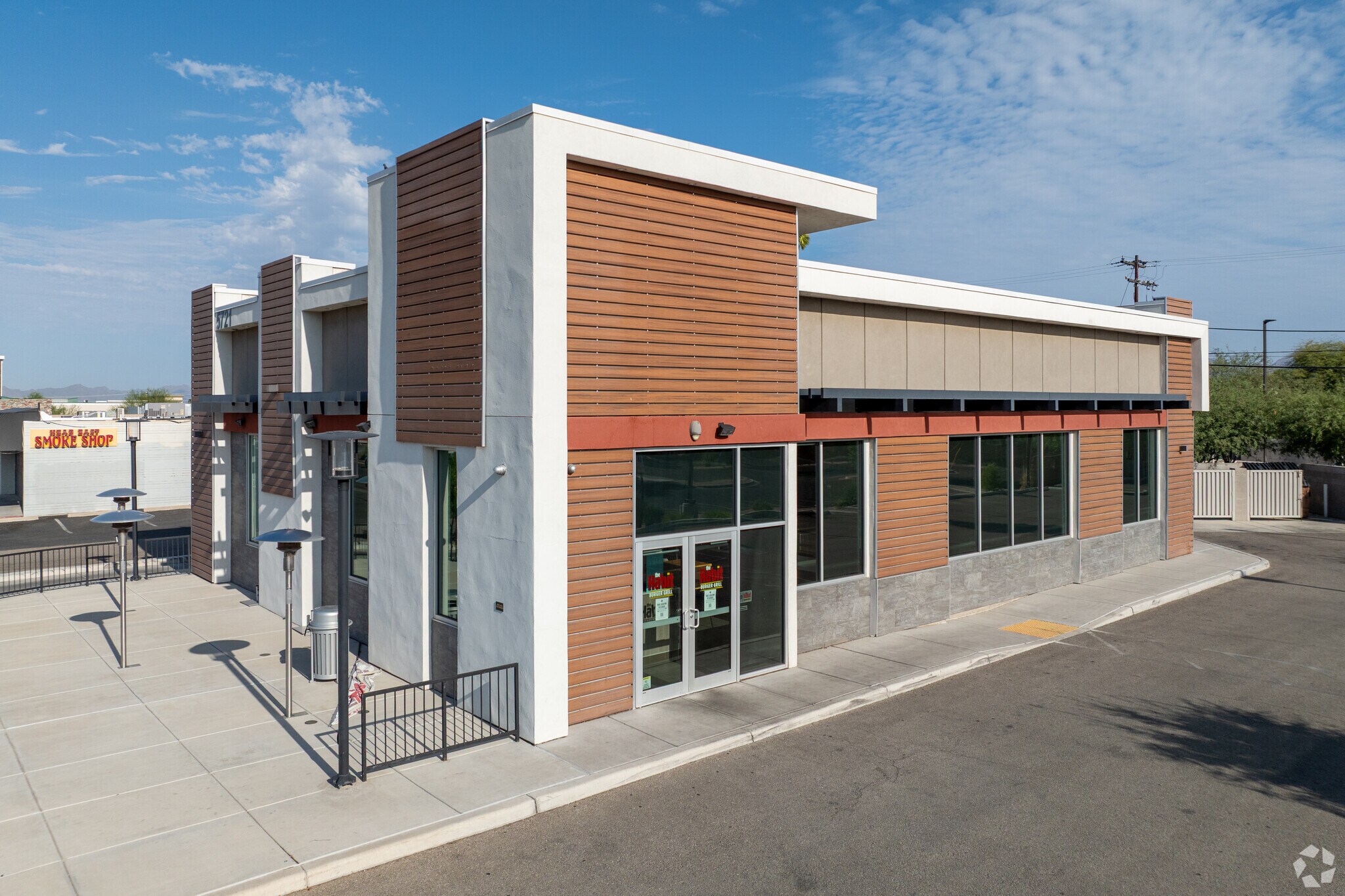 5721 E Broadway Blvd, Tucson, AZ à louer Photo principale- Image 1 de 6