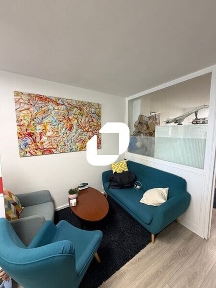 20-22 Place Charles De Gaulle, Saint-Germain-en-Laye for lease - Building Photo - Image 3 of 6