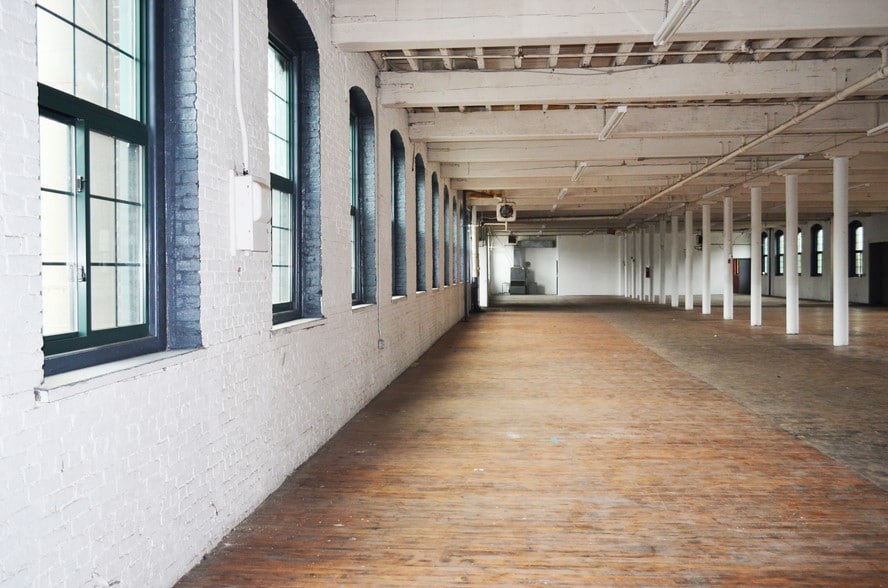 500-530 Nepperhan Ave, Yonkers, NY for lease - Interior Photo - Image 3 of 19