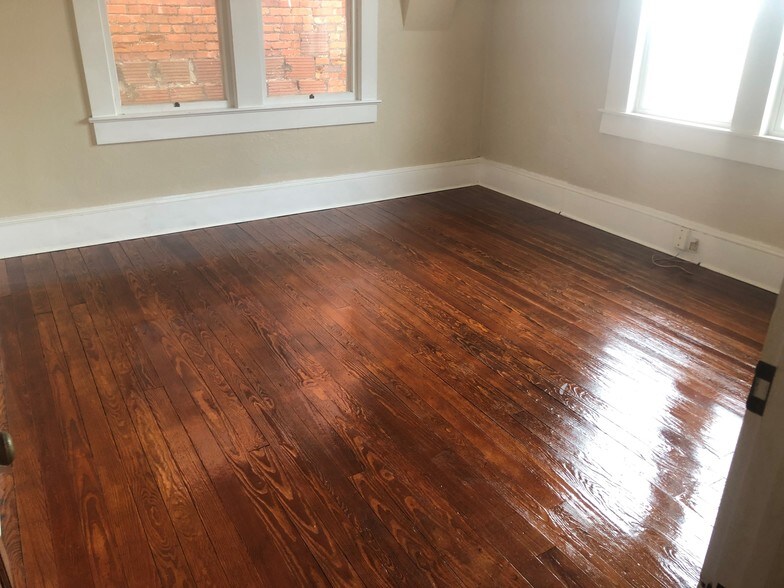 15-17 E Magnolia Ave, Eustis, FL à louer - Photo du bâtiment - Image 3 de 26