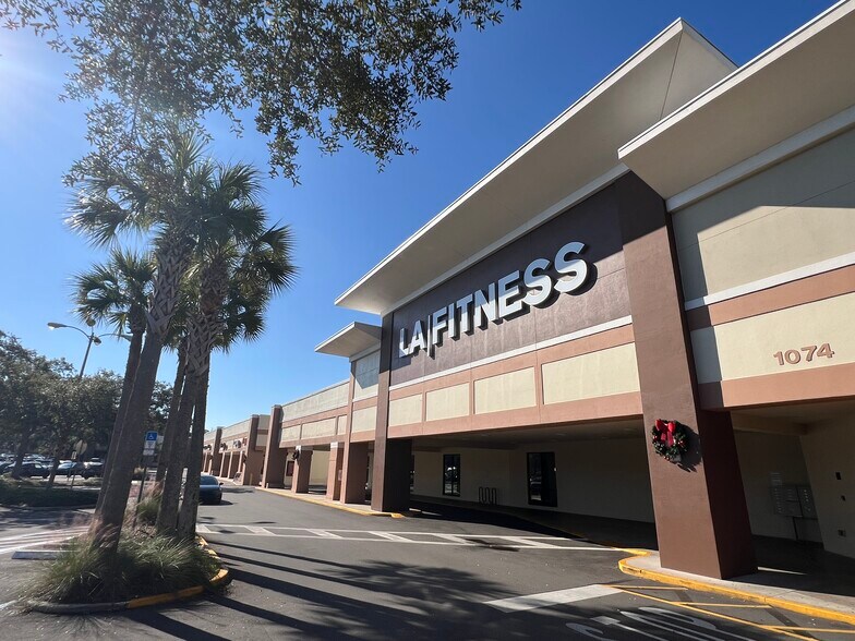 1074-1098 Montgomery Rd, Altamonte Springs, FL à louer - Photo du bâtiment - Image 2 de 11