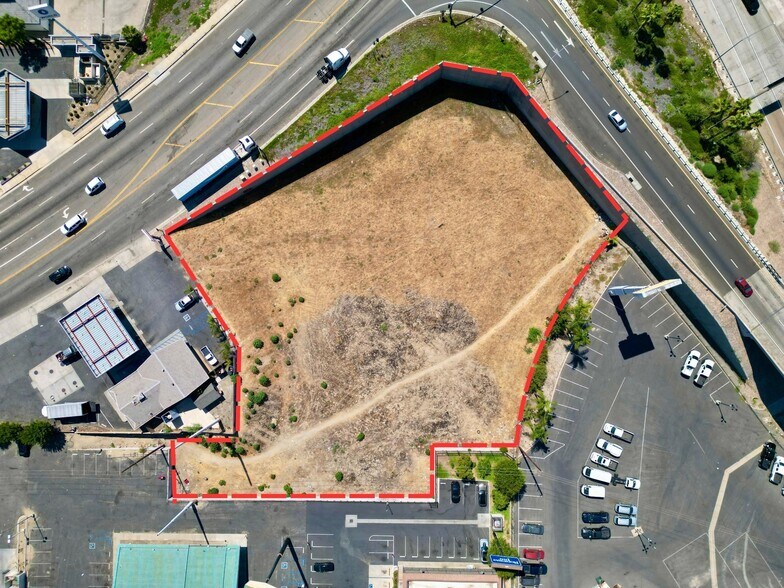 560 West Orange Show Rd, San Bernardino, CA à louer - Photo du bâtiment - Image 3 de 12