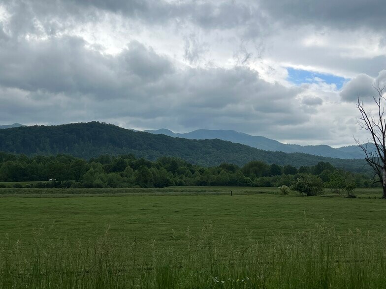 6387 Airport Rd, Andrews, NC à vendre - Photo principale - Image 1 de 31