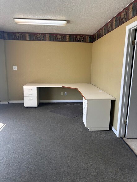 3830 E Huntington Dr, Flagstaff, AZ à louer - Photo du bâtiment - Image 2 de 3