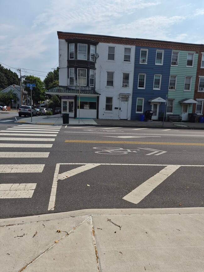 Plus de détails pour 1339-1341 N 2nd St, Harrisburg, PA - Bureau/Commerce de détail à louer