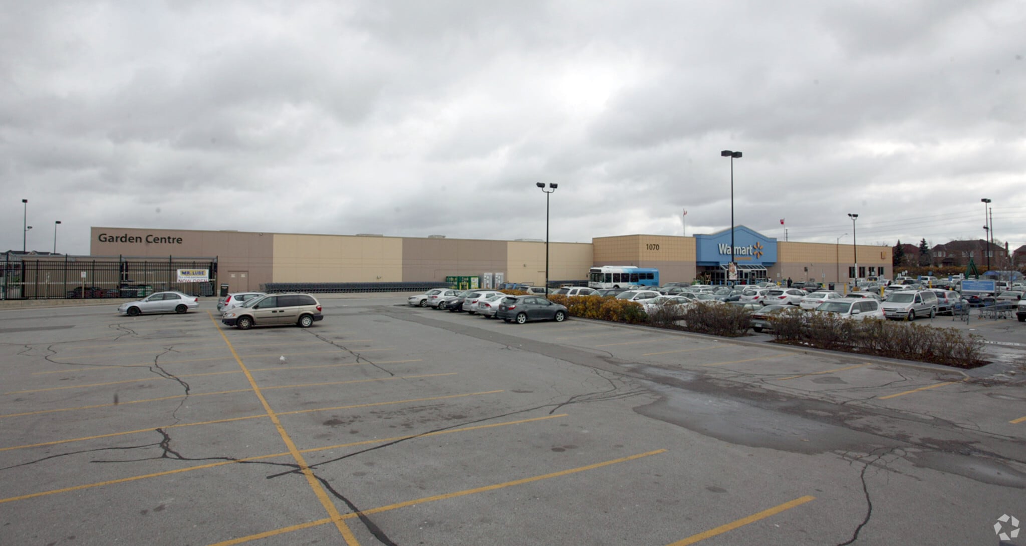 1070 Major MacKenzie Dr, Richmond Hill, ON for sale Primary Photo- Image 1 of 1