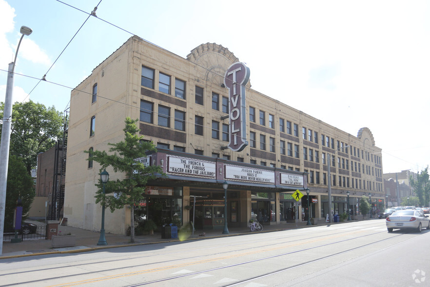 6346-6370 Delmar Blvd, University City, MO for lease - Primary Photo - Image 1 of 9