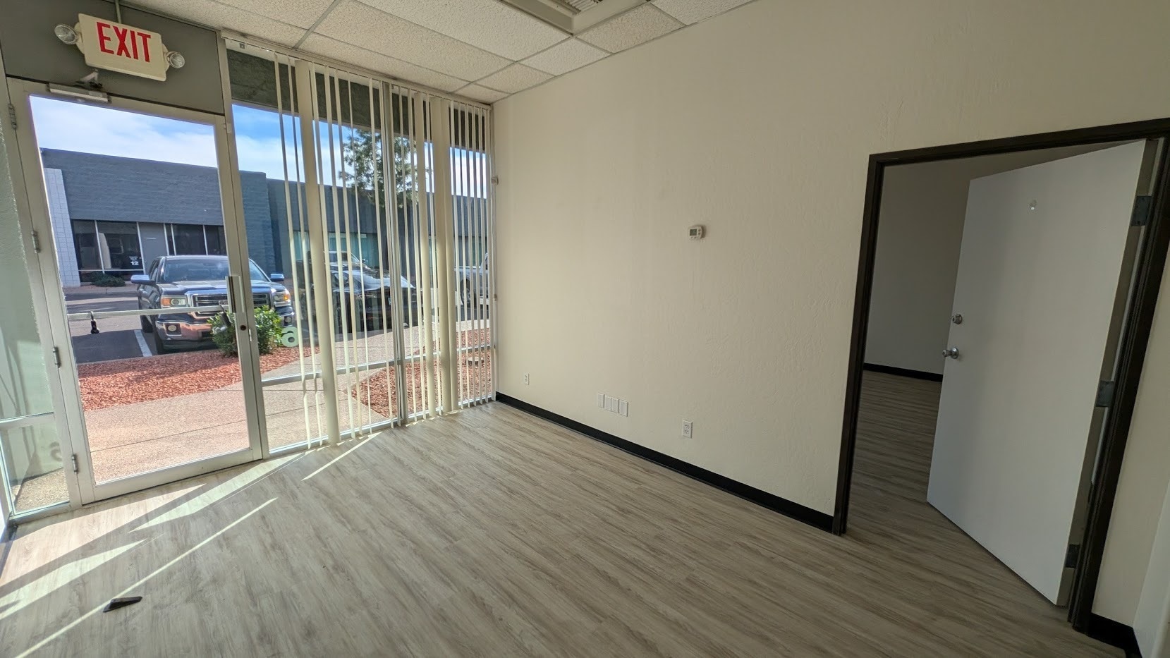 1817 S Horne, Mesa, AZ for lease Interior Photo- Image 1 of 4