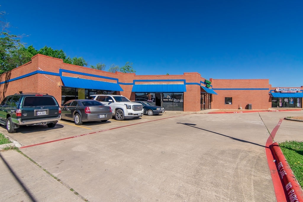 405 N McDonald St, McKinney, TX for lease Primary Photo- Image 1 of 8