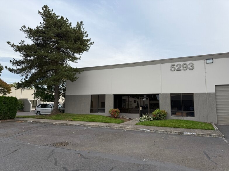 5293 NE Elam Young Pky, Hillsboro, OR for sale - Building Photo - Image 3 of 18