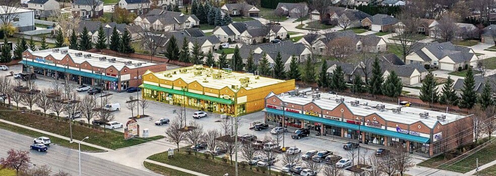 37821 Mound Rd, Sterling Heights, MI à louer - Photo du bâtiment - Image 2 de 2