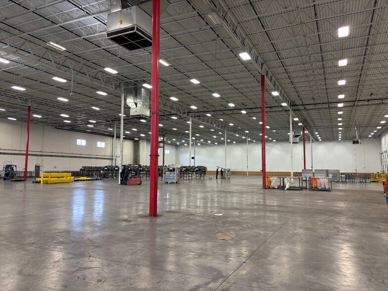 700 Burkhalter Industrial Dr, Maumelle, AR for lease - Interior Photo - Image 2 of 3
