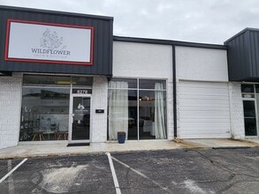 8240-8290 E 41st St, Tulsa, OK for lease Interior Photo- Image 1 of 5