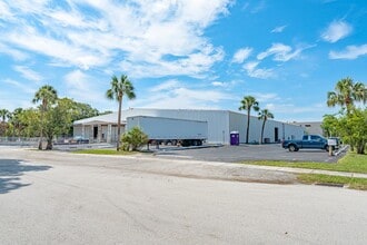 198 Lock Rd, Deerfield Beach, FL for lease Interior Photo- Image 1 of 42