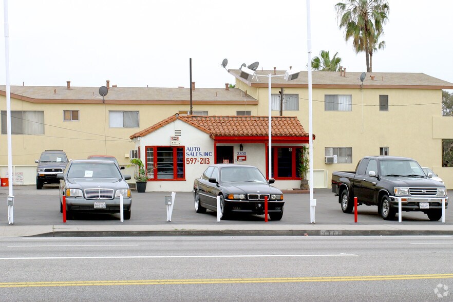 3300 E Pacific Coast Hwy, Long Beach, CA à louer - Photo du bâtiment - Image 3 de 6