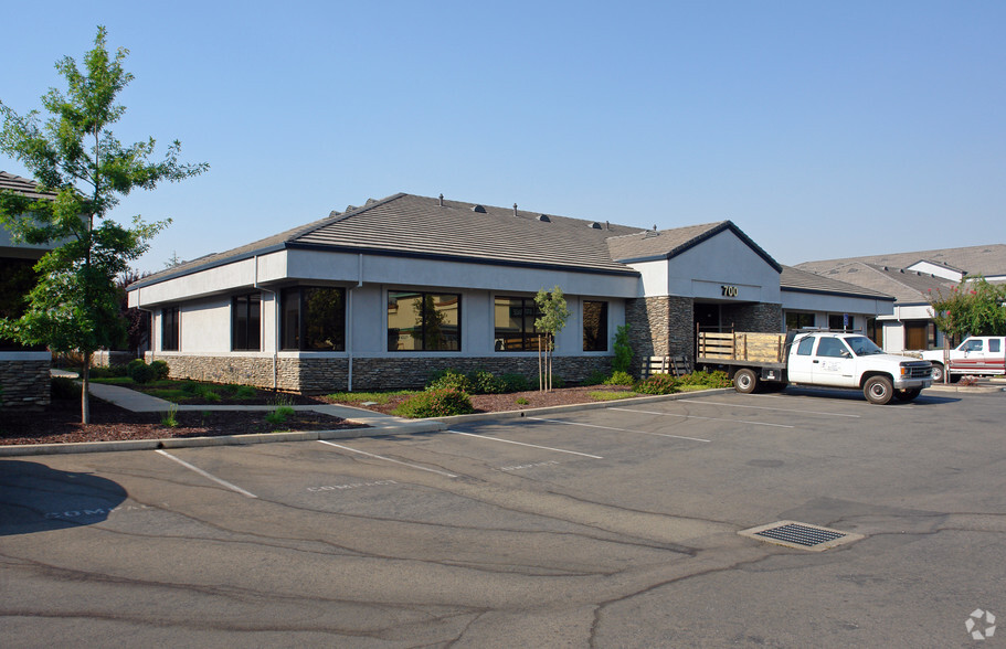 13405 Folsom Blvd, Folsom, CA for lease - Primary Photo - Image 2 of 11