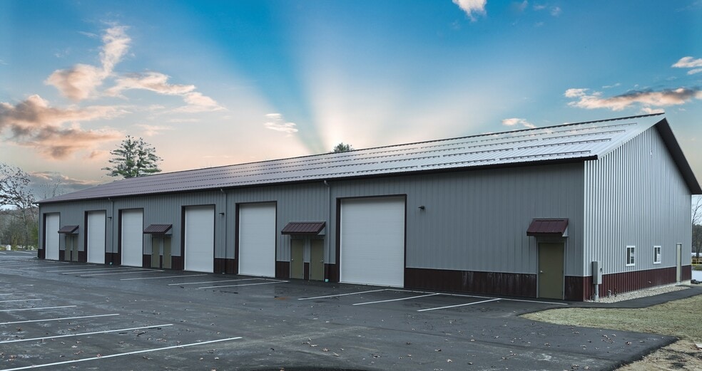 47 Thames Rd, Hooksett, NH for sale - Building Photo - Image 2 of 19